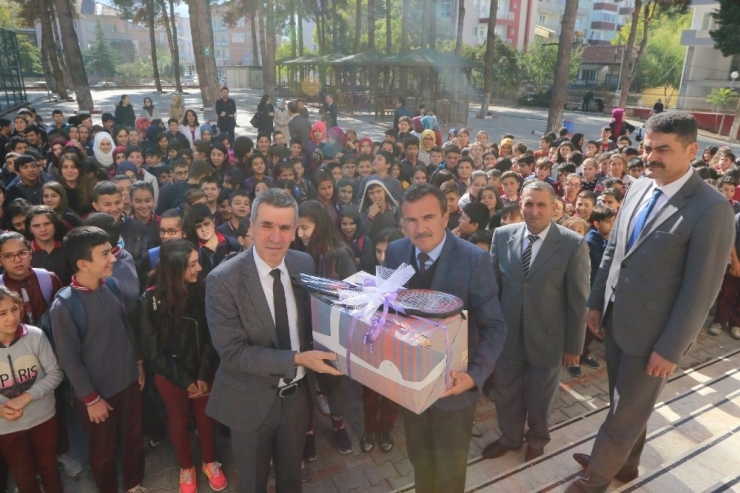 Bucak’ta Atık Pil Toplayan Okullara Ödül