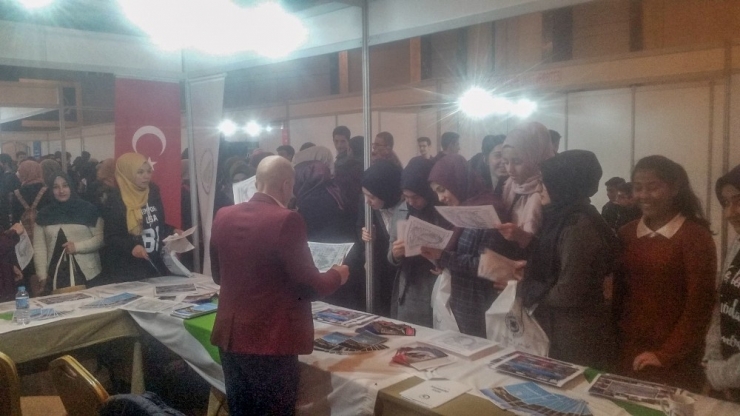 Düzce Üniversitesi Konya’da Üniversite Adaylarıyla Buluştu