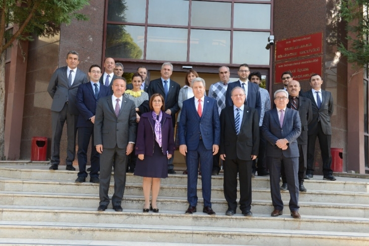 Rektör Budak’tan Hızlı Başlangıç