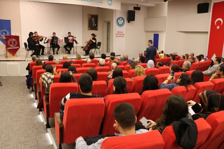 Manisa’da Aöf Öğrencilerine Başarı Belgesi