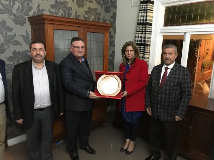 Halıcılar Afrika’da Temaslarını Sürdürüyor