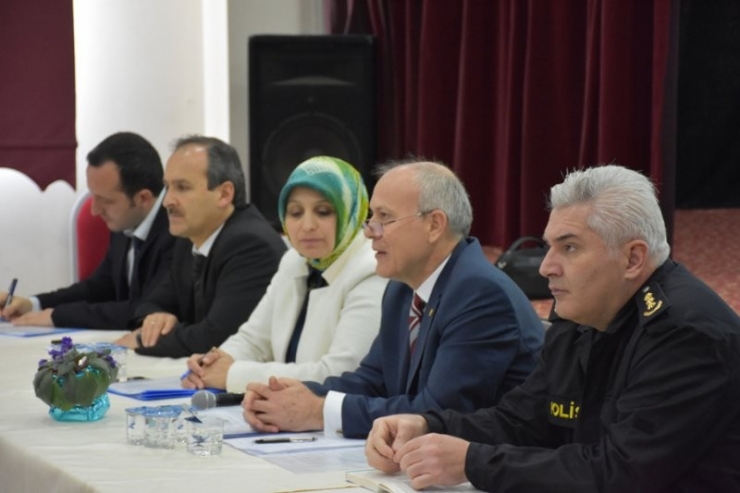 Okul Ve Yurt Güvenliği Toplantısı Yapıldı
