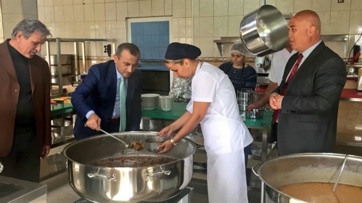 Tunceli’de Bin Kişiye Sıcak Yemek