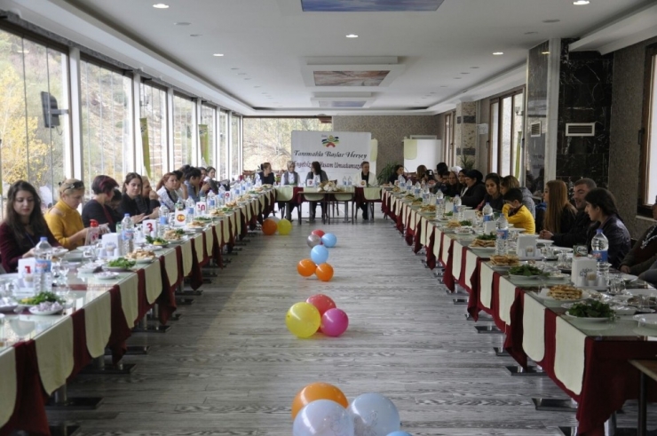 Sonel, Engelli Çocuklar Ve Aileleriyle Buluştu