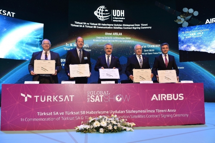 Türksat 5a Ve 5b Uyduları İçin Airbus İle Sözleşme İmzaladı