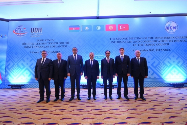 Bakan Arslan: ’’İlk Haberleşme Uydumuz Olan Türksat 6a’nında Üretimini Tamamlamayı Ve 2020’de Uzaya Fırlatmayı Hedefliyoruz’’