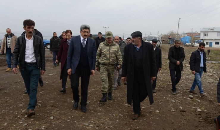 Vali Bilmez: "Devlet, Millet Birlikte El Ele Vererek Bütün Sorunları Çözme Gayretinde Olacağız"