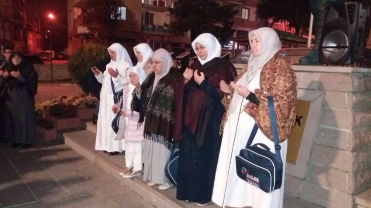 70 Kişilik Kafile Kutsal Topraklara Uğurlandı