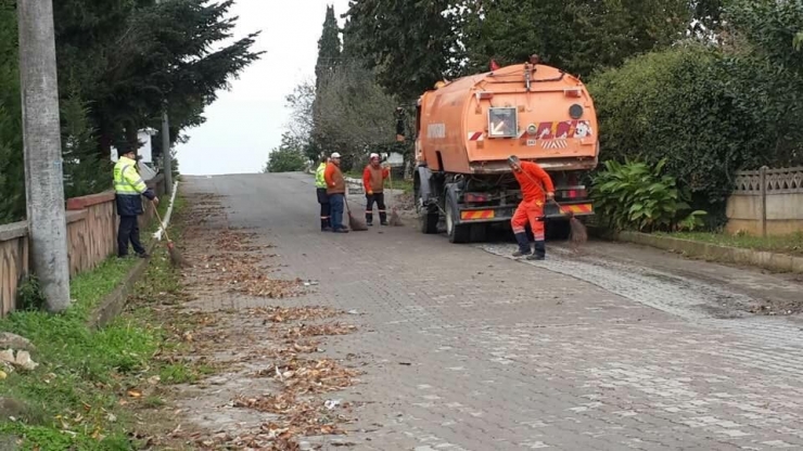 Akçakoca Yukarı Mahallede Mıntıka Temizliği Yapıldı