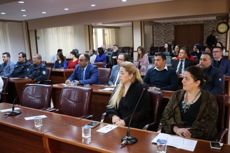 Yunusemre Personeline Sağlıklı Beslenme Semineri