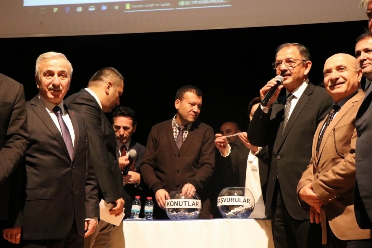 Bakan Özhaseki: “Türkiye Dünyanın Vicdanıdır”