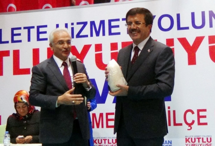 Ekonomi Bakanı Zeybekci Erzincan’da
