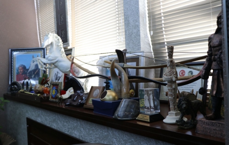 Sanat Galerisi Değil Makam Odası