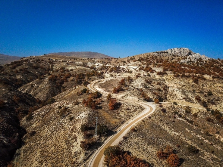 Akçadağ İlçesinde Yol Çalışmaları Devam Ediyor