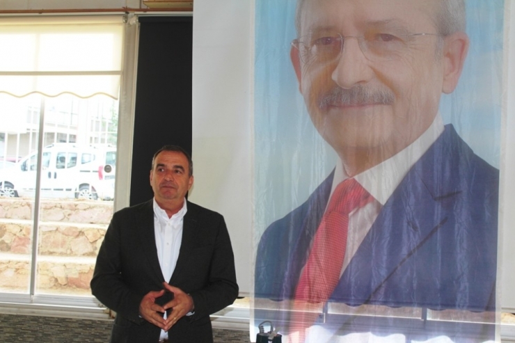 Ayvalık’ta Chp Birlik Beraberlik Ve Dayanışma Kahvaltısı Düzenledi