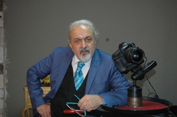 Sedat Akkuş: “Eline Makine Alan Fotoğrafçıyım Diyor”