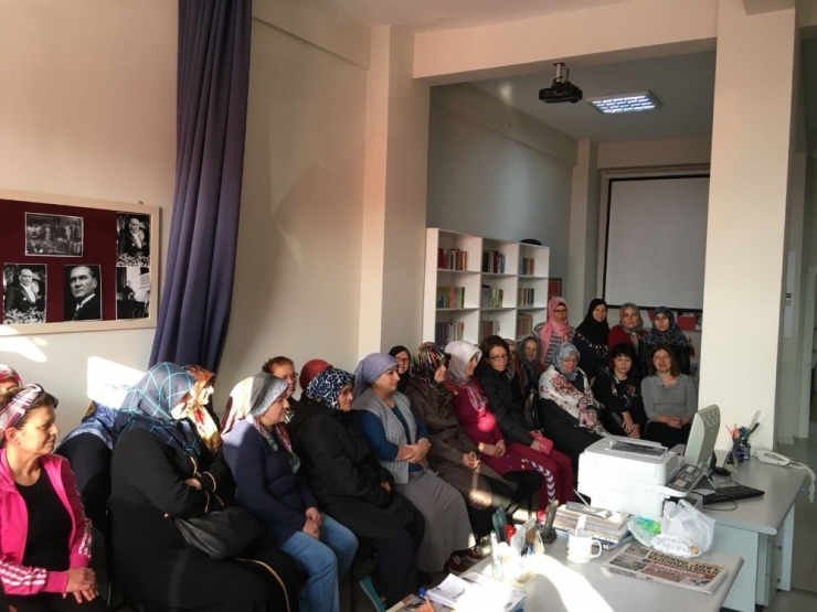 Halk Merkezlerinde Atatürk’ü Andılar