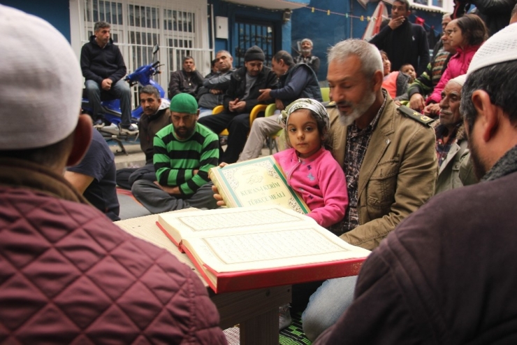 Romanlardan Atatürk Ve Tüm Şehitler İçin Unutulmaz Anma