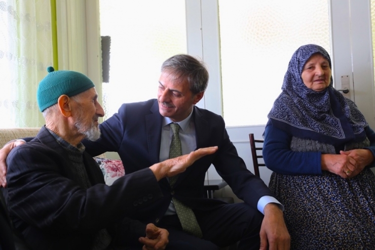 Başkan Alemdar, Serdivanlıların Evlerine Misafir Olmaya Devam Ediyor