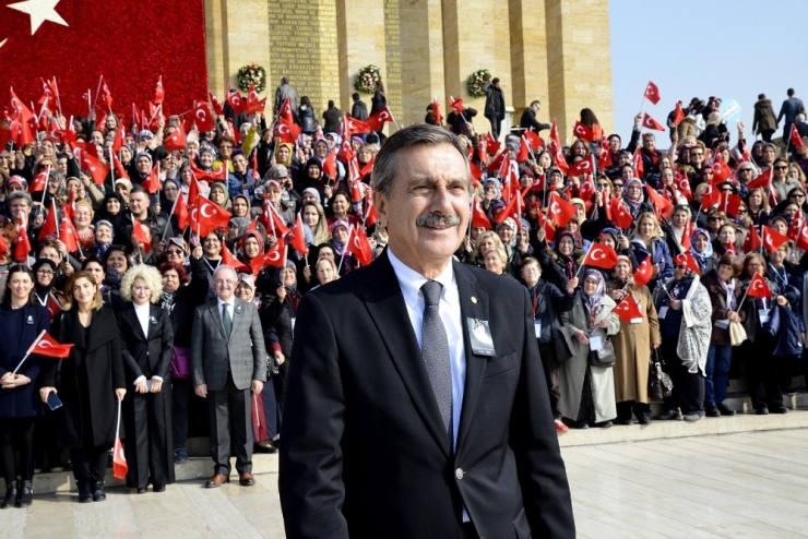 Tepebaşı Belediyesinden Anıtkabir’e Ziyaret