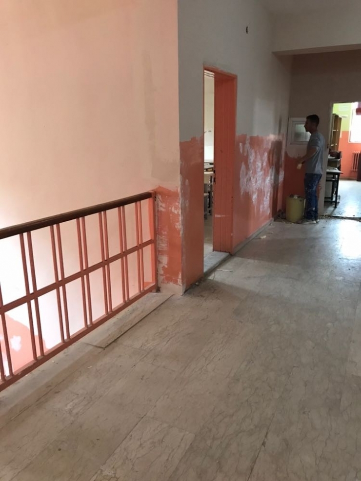 Müdür Seçkin’den Okul Ziyareti