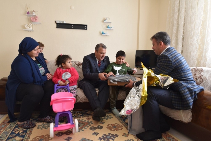 Minik Sıla’nın Yüzü Aylar Sonra İlk Kez Güldü