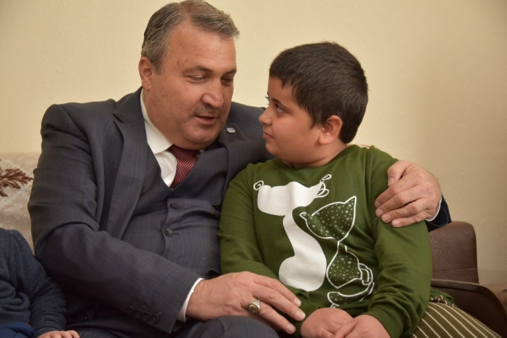 Minik Sıla’nın Yüzü Aylar Sonra İlk Kez Güldü