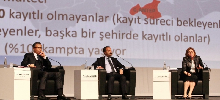 Gaün’de Şehir Ve Mülteci Paneli