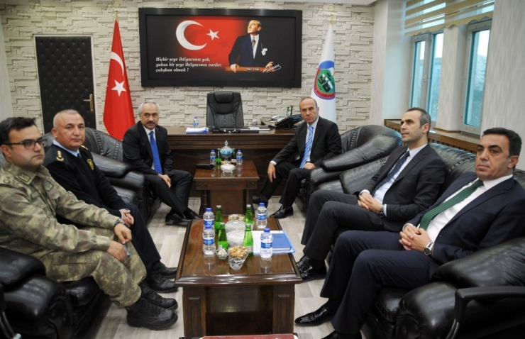 İçişleri Bakan Yardımcısı Ersoy Yüksekova’da