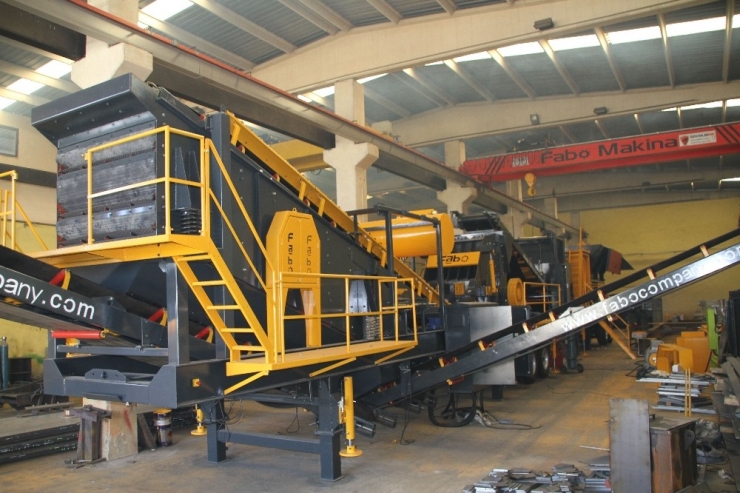 Stajyer Olarak Başladı, Şimdi Ülkelere Yerli Makine İhraç Ediyor