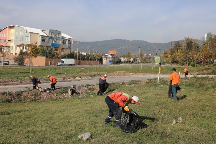 Körfez Belediyesi’nin Temizlik Seferberliği Devam Ediyor