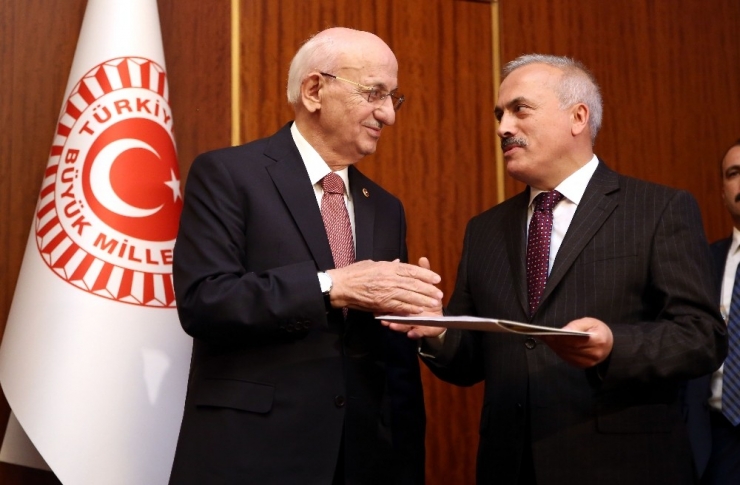 Tbmm Başkanı Kahraman Tbmm Başkanlığı Adaylığına Başvurdu