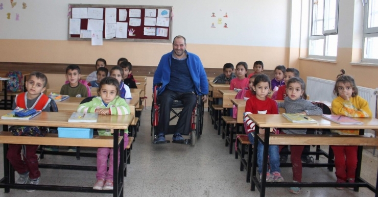 Milletvekili Yardım Yaptı, Öğretmen Duygulandı