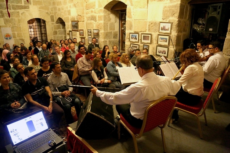 Ramazanoğlu Konağı’nda Konser Gecesi