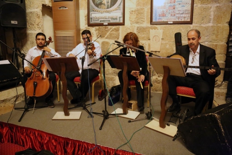Ramazanoğlu Konağı’nda Konser Gecesi