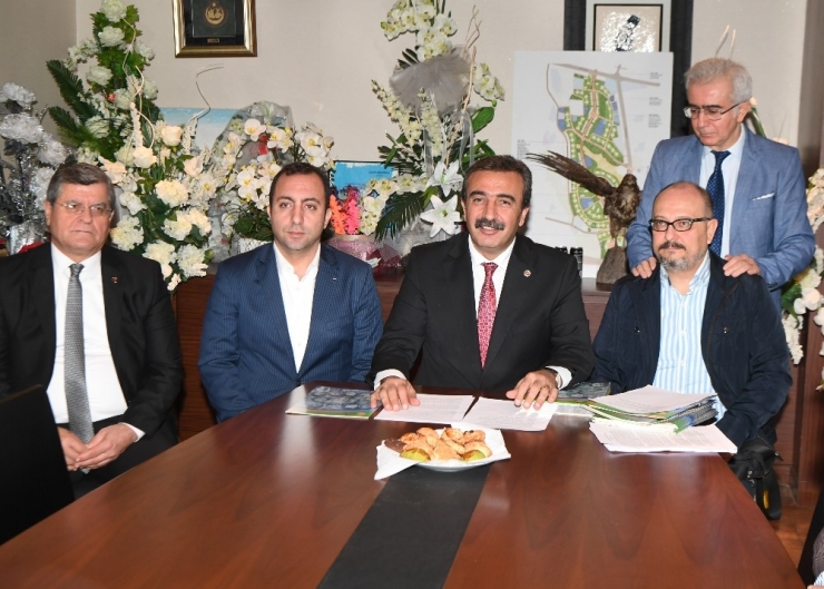 Dünyaca Ünlü Çizerler Adana’da Buluşuyor