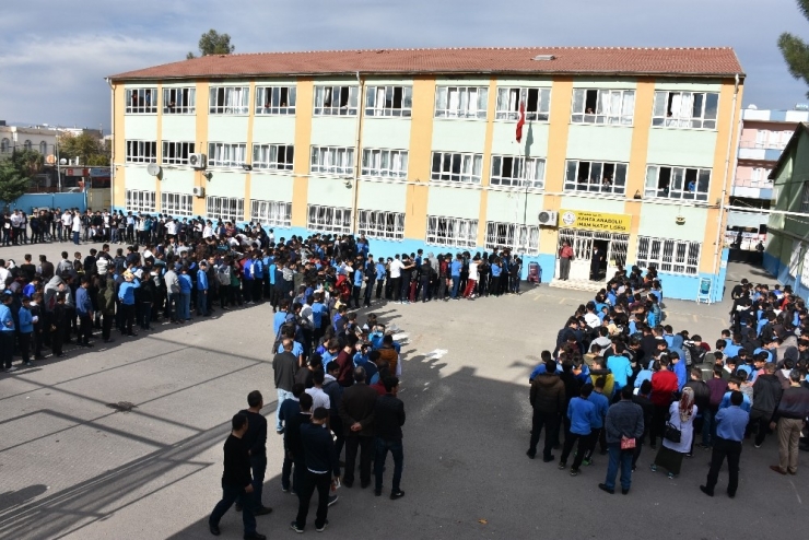 Kahta İmam Hatip Lisesi Öğrencileri Okumaya Dikkat Çekti