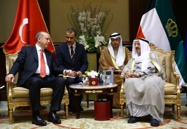 Cumhurbaşkanı Erdoğan, Kuveyt Emiri El Sabah İle Görüştü