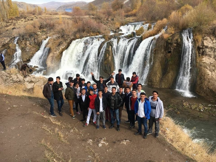 Bin 200 Gence Van Tanıtıldı