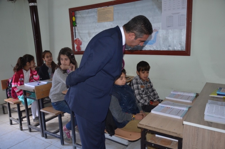 Milli Eğitim Müdürü Canlı’dan Dağlıca’daki Okula Ziyaret