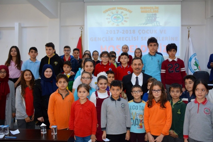 Çocuk Ve Gençlik Meclisi Seçildi