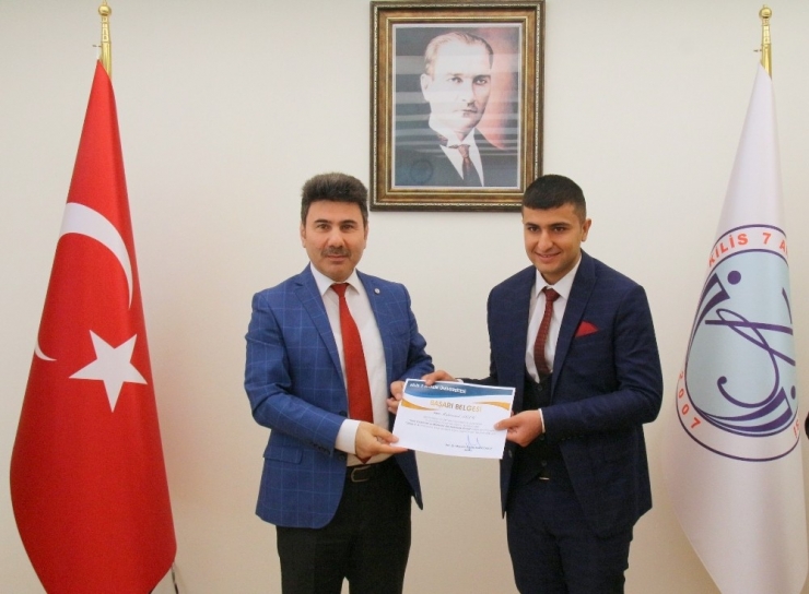 Kilis 7 Aralık Üniversitesi’nde Başarı Ödüllendirildi