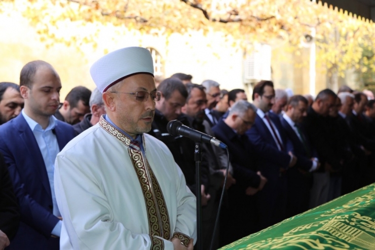 Maliye Bakanı Naci Ağbal, Amcasının Cenaze Törenine Katıldı