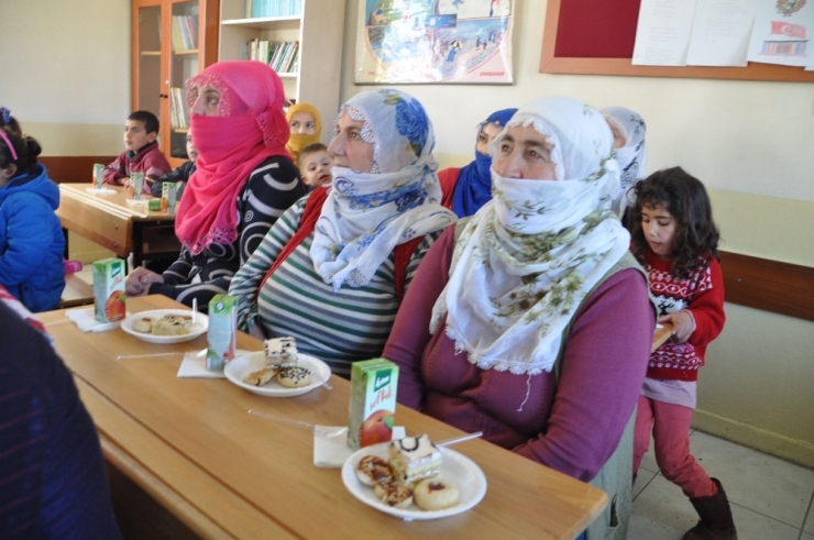 Muş’ta "Bilinçli Beslenme Ve Sağlıklı Nesiller Yetiştirme" Semineri