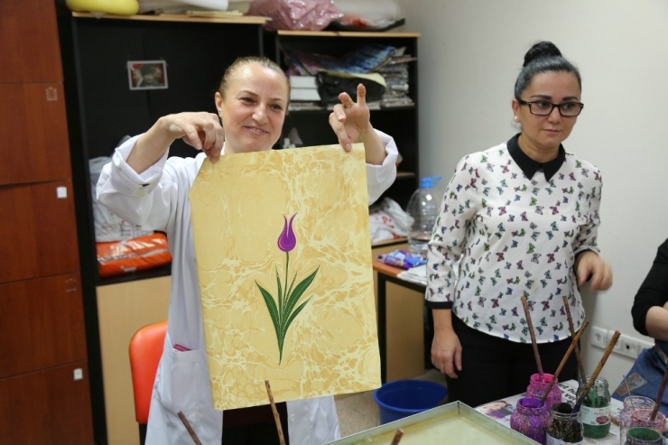 Odunpazarı’nda Ebru Kursu