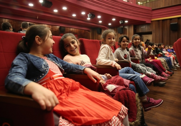 Çocuklara Sinema Şöleni