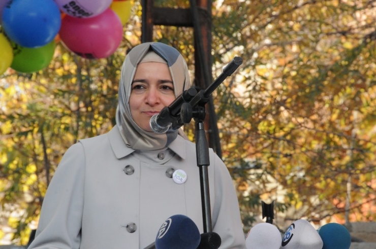Aile Ve Sosyal Politikalar Bakanı Fatma Betül Sayan Kaya: