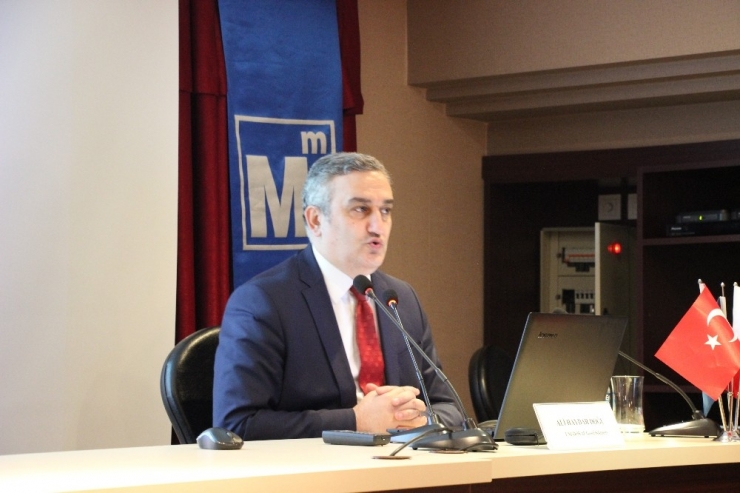 Artvin’de ’Yerel Yönetimlerde Sosyal Medya Hukuku Eğitim Semineri’ Verildi