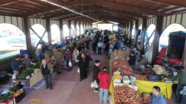 Başiskeleliler Kapalı Pazar Alanlarına Kavuştular