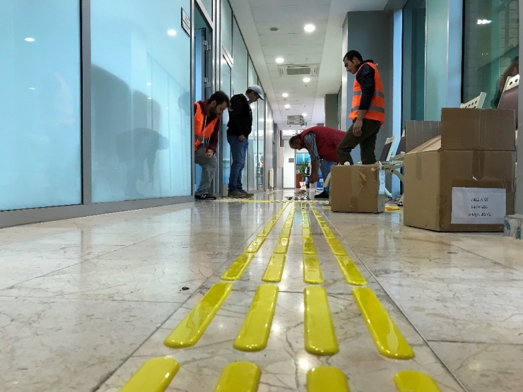 Başiskele Belediyesi’nde Engelliler İçin Hissedilebilir Yüzey Uygulaması